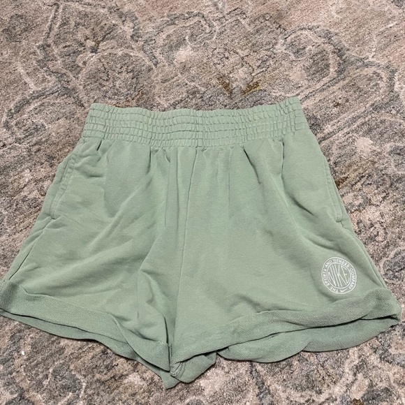 Nike Pants - Nike Sweat shorts M